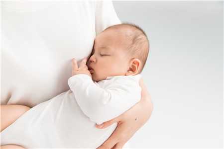 母乳喂养的注意事项有哪些 母乳喂养宝宝需要注意什么